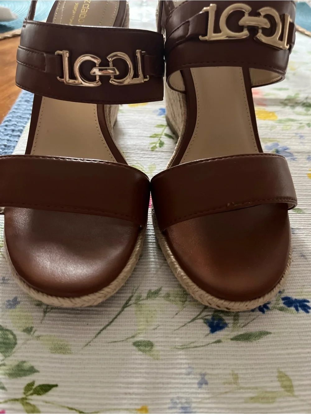 Liz Claiborne Brown Wedge Sandals with Gold Accent